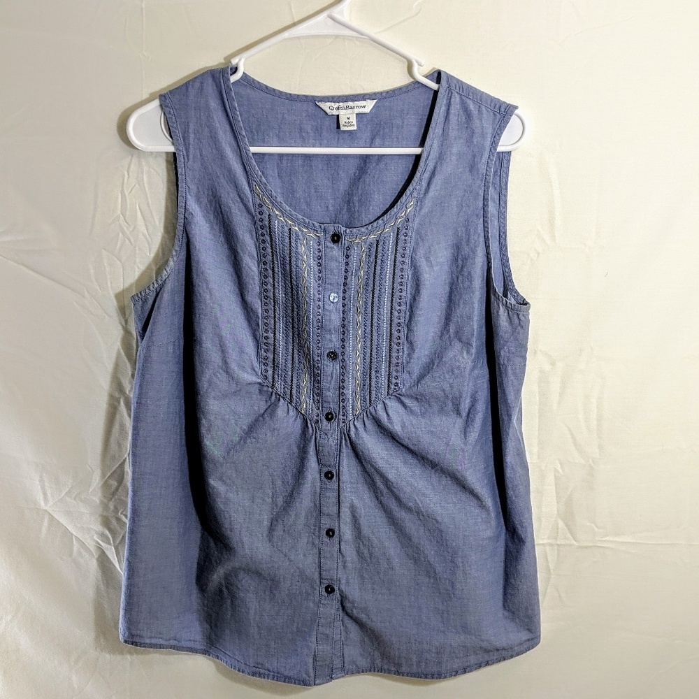 5/$25 ⭐😍 Croft and Barrow cotton embroidered top